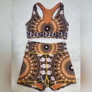 Wolven print yoga match set, size small